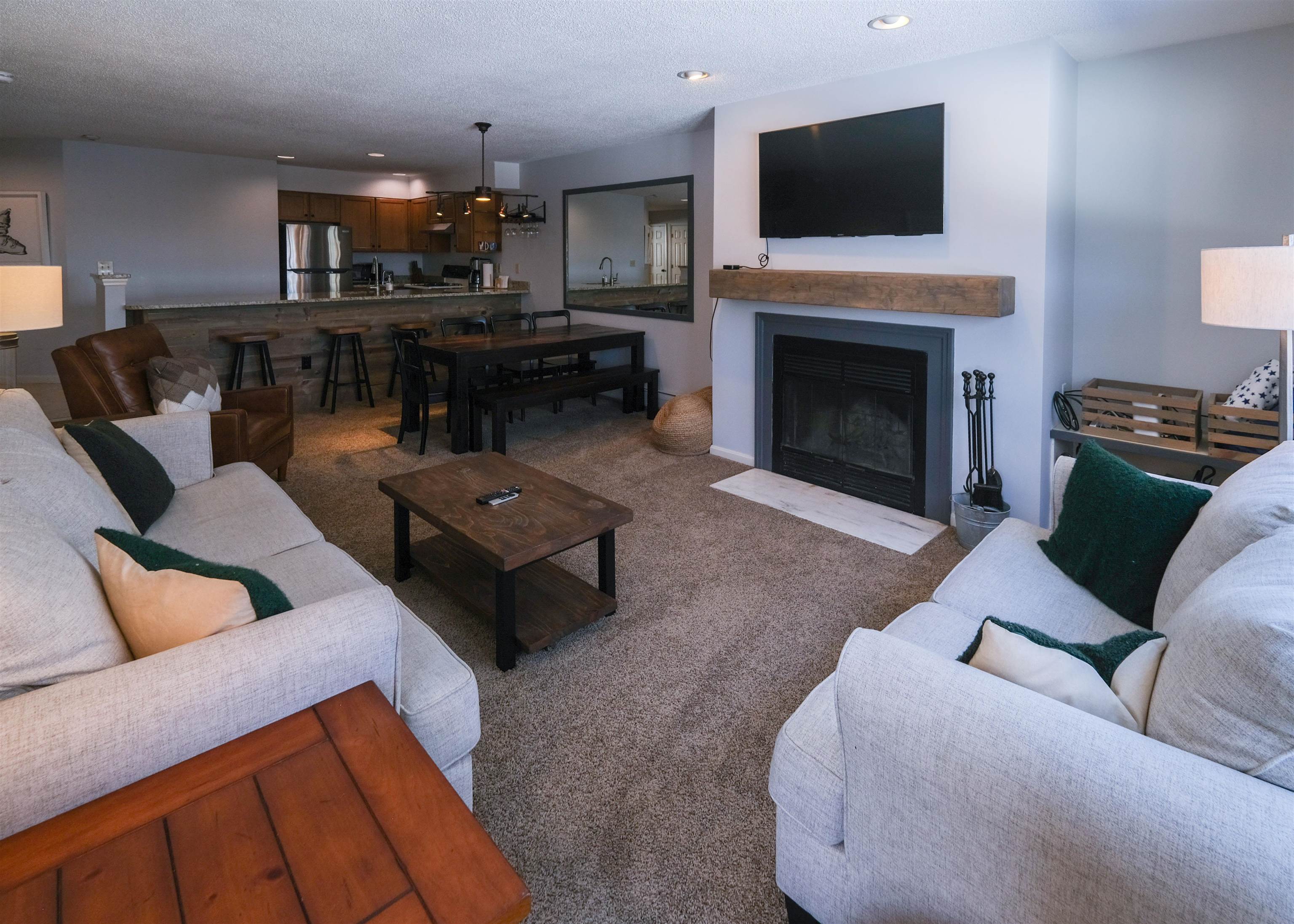 28 Fowler Road, Unit N103 Ludlow, VT 05149 - Photo 4 of 40