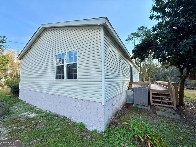 a view of a outdoor space