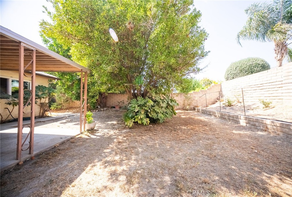 2433 Medina Avenue Simi Valley, CA 93063 - Photo 25 of 35