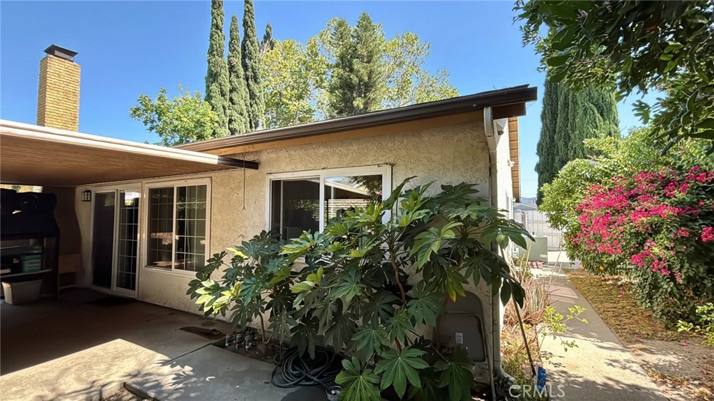 2433 Medina Avenue Simi Valley, CA 93063 - Photo 30 of 35