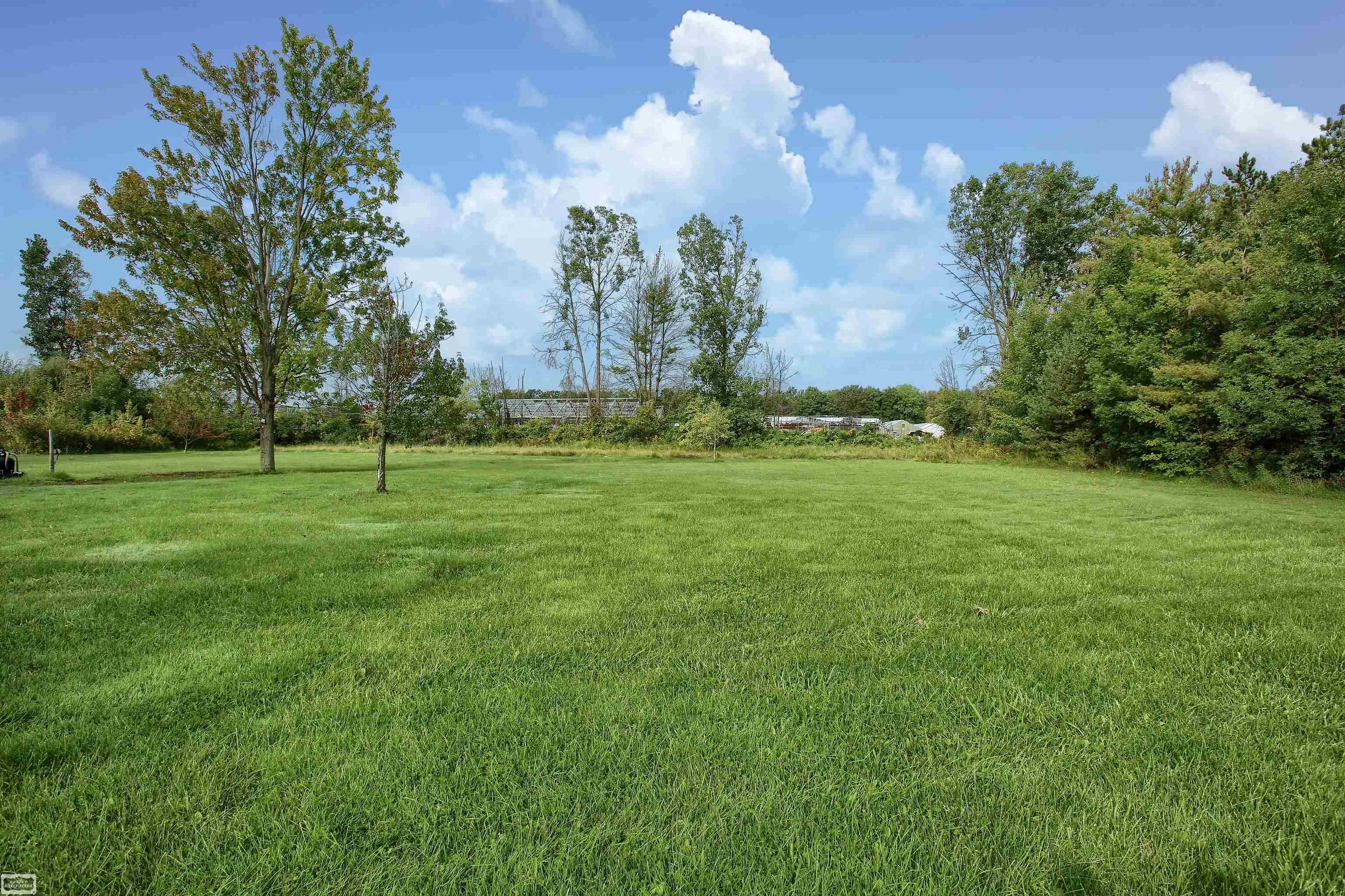 71237 Weeks Road Richmond, MI 48062 - Photo 31 of 60 50121889-30.JPG