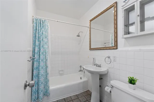 $298,000 | 6580 Santona Street, Unit A42, Coral Gables, FL 33146