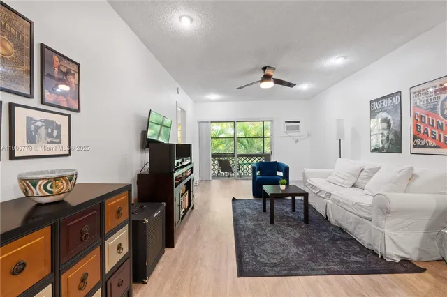 $298,000 | 6580 Santona Street, Unit A42, Coral Gables, FL 33146