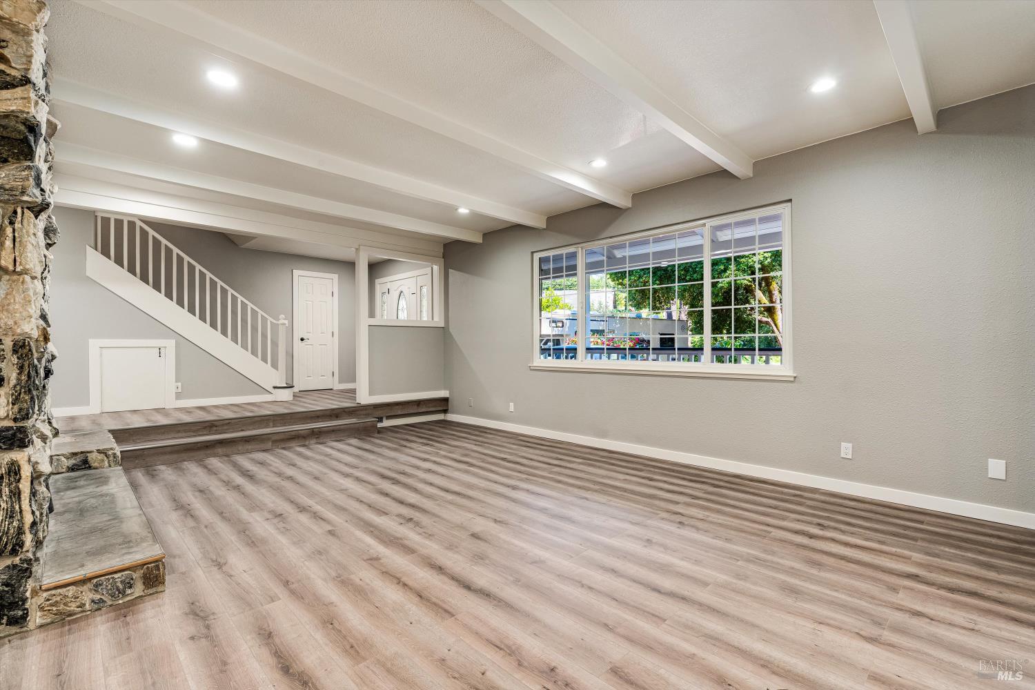 5346 Montecito Avenue Santa Rosa, CA 95404 - Photo 13 of 72