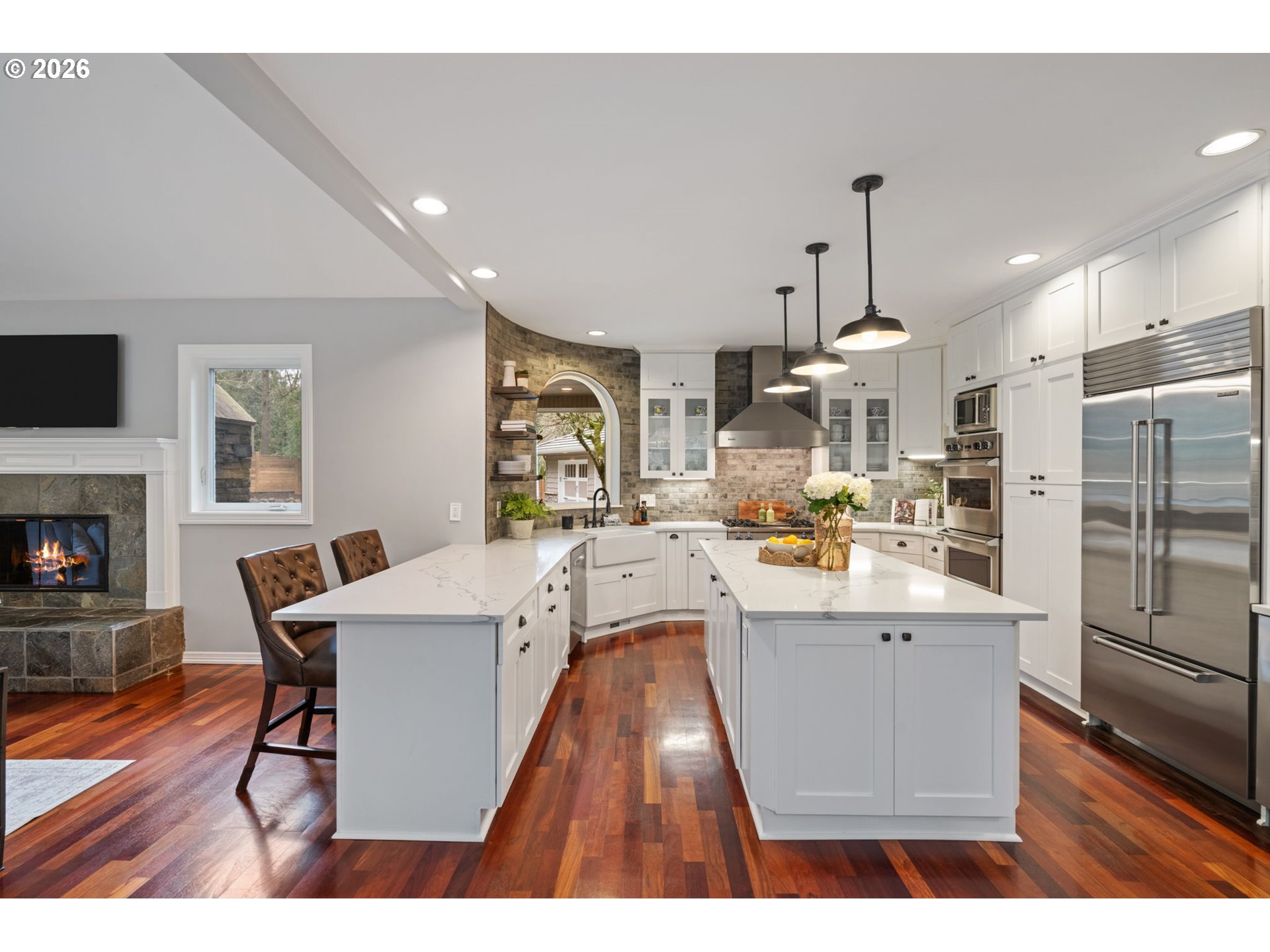 18977 Southwest Barton Road Lake Oswego, OR 97034 - Photo 11 of 48