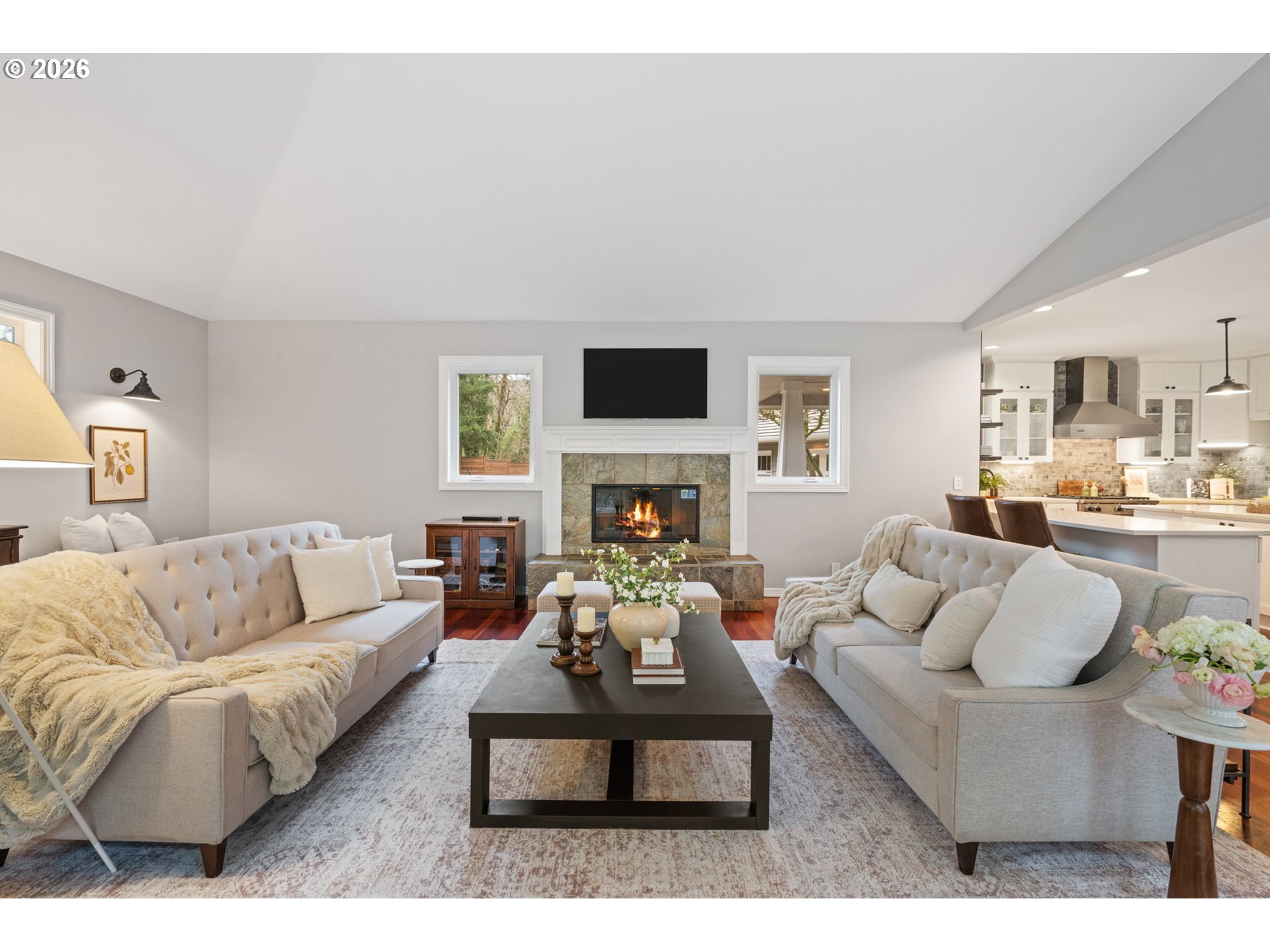 18977 Southwest Barton Road Lake Oswego, OR 97034 - Photo 13 of 48