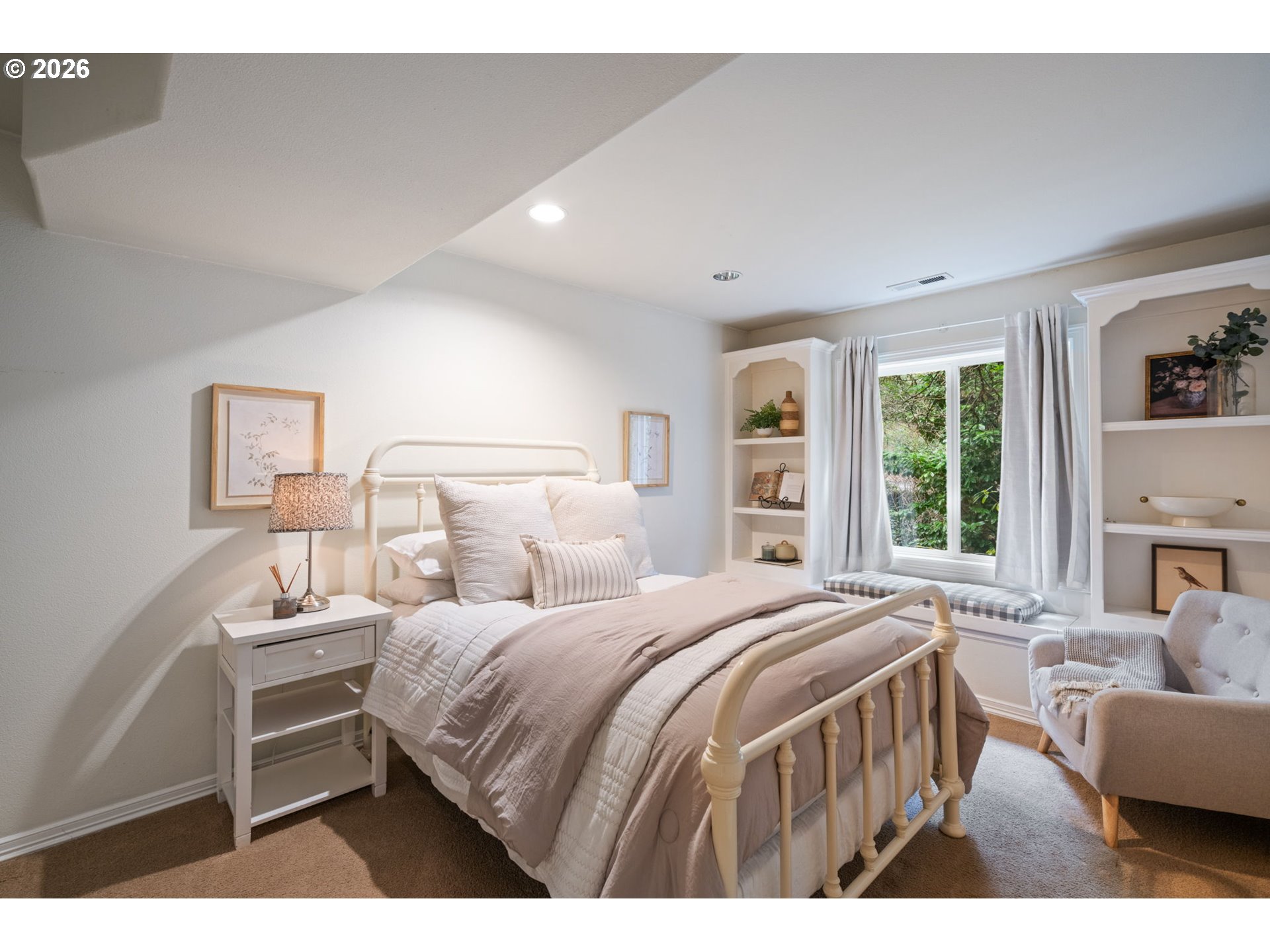 18977 Southwest Barton Road Lake Oswego, OR 97034 - Photo 36 of 48