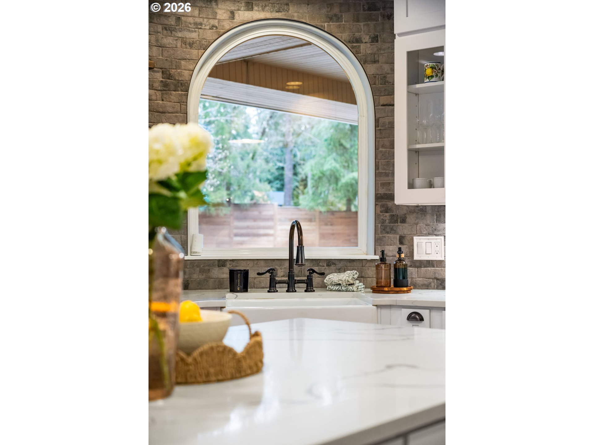 18977 Southwest Barton Road Lake Oswego, OR 97034 - Photo 9 of 48