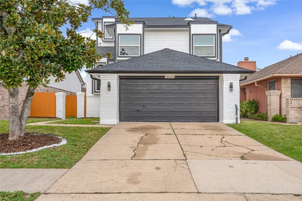 $2,200 | 12426 North Rachlin Circle, Houston, TX 77071