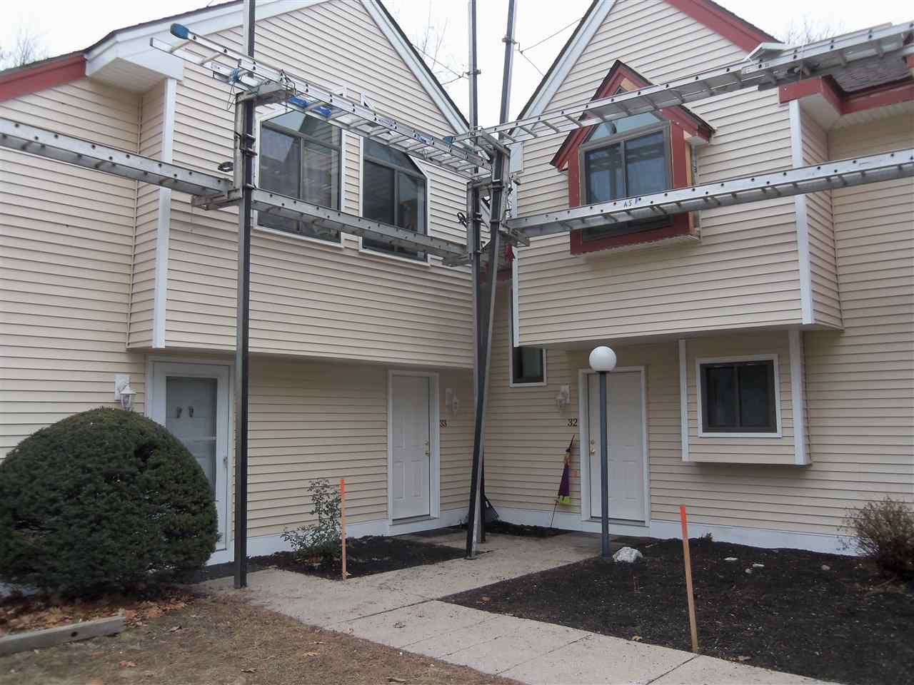 33 Franklin Heights, Unit 33 Rochester, NH 03867 - Photo 3 of 16