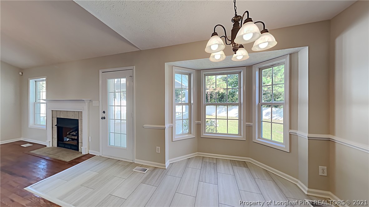 5410 Spreading Branch Road Hope Mills, NC 28348 - Photo 7 of 19 Gallery Image 7