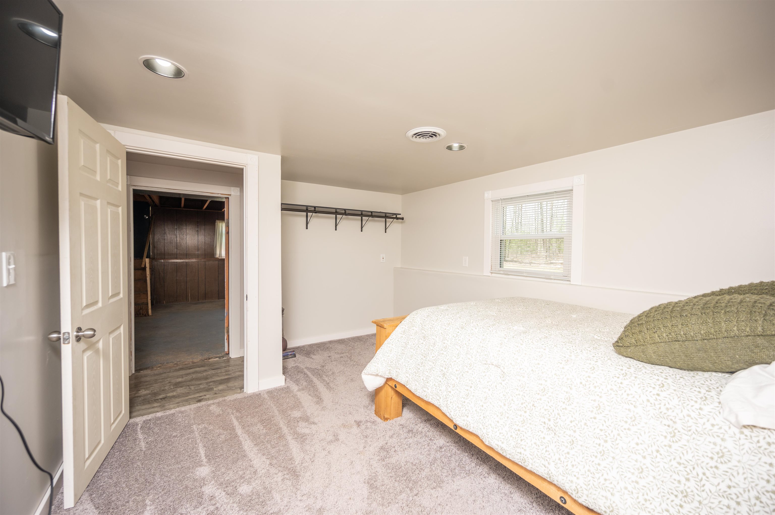 10950 East Pickard Road Mount Pleasant, MI 48858 - Photo 21 of 31 Gallery Image 21