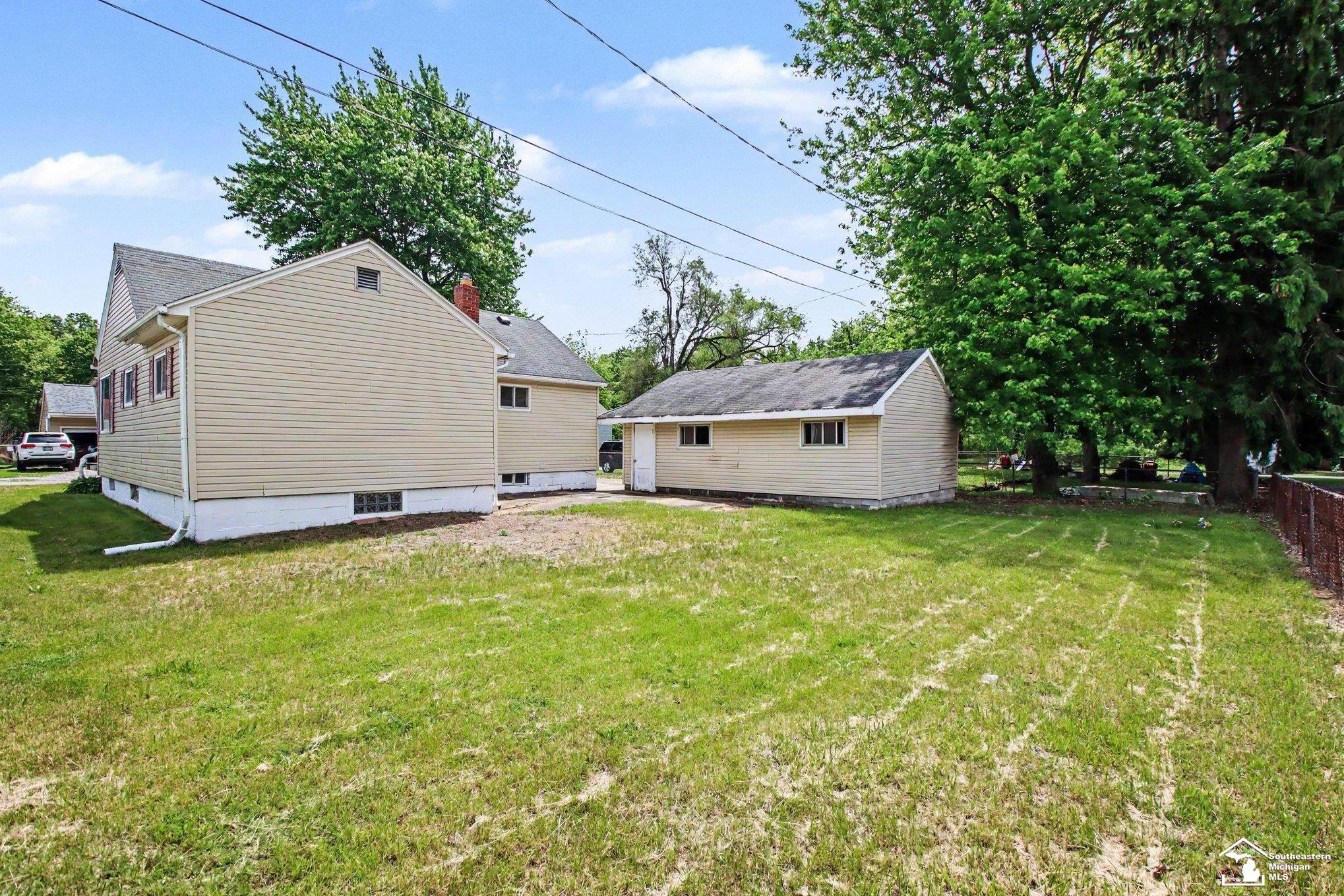 10909 Maple Street Temperance, MI 48182 - Photo 10 of 25