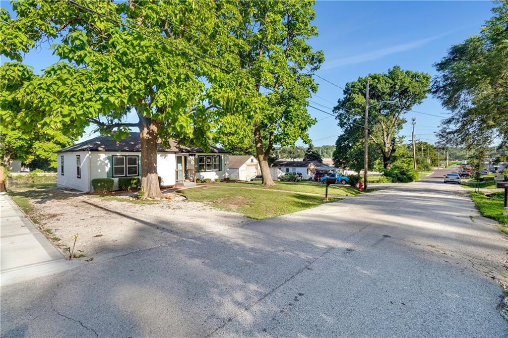 3141 South 37th Street Kansas City, KS 66106 - Photo 3 of 40