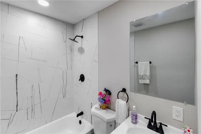 $255,000 | 3141 South 37th Street, Kansas City, KS 66106