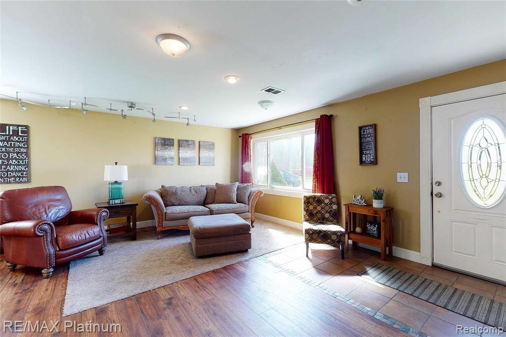 857 East Olson Road Midland, MI 48640 - Photo 11 of 52