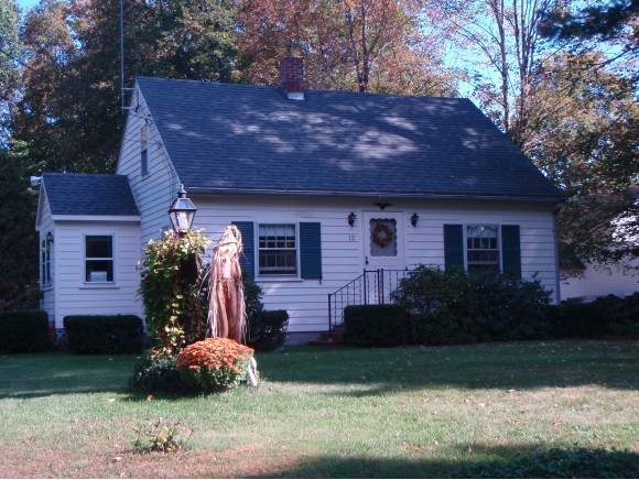 12 Main Street Raymond, NH 03077 - Photo 1 of 1 Gallery Image 1