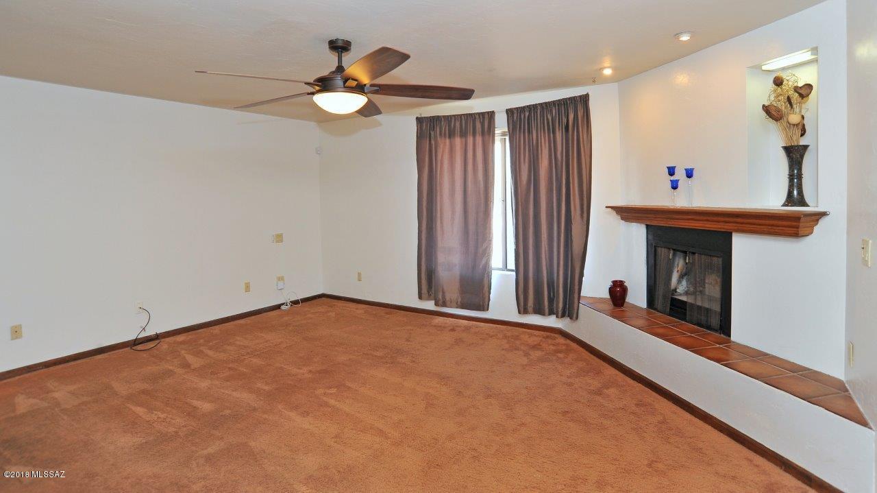 4701 North Bear Canyon Road Tucson, AZ 85749 - Photo 19 of 38