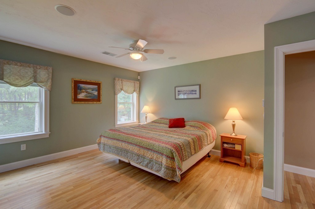 10 Daniels Road Medway, MA 02053 - Photo 14 of 29