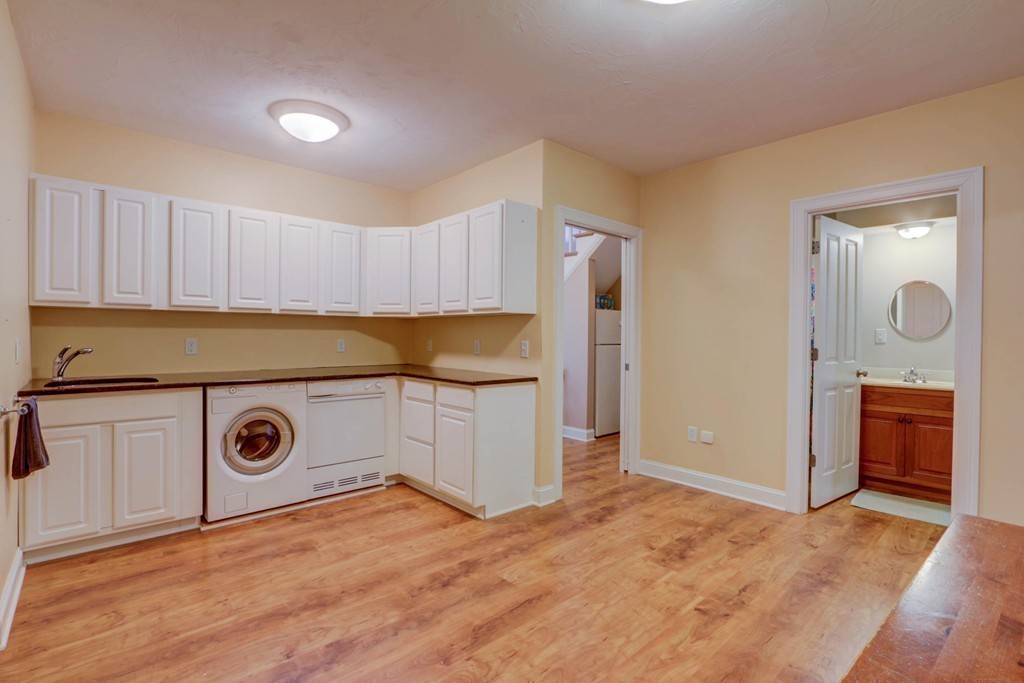 10 Daniels Road Medway, MA 02053 - Photo 20 of 29