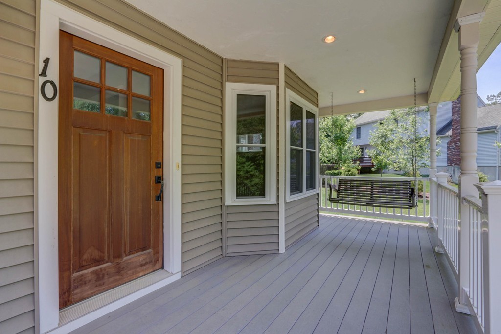 10 Daniels Road Medway, MA 02053 - Photo 2 of 29