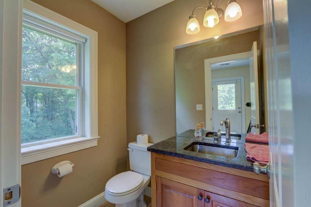 10 Daniels Road Medway, MA 02053 - Photo 23 of 29