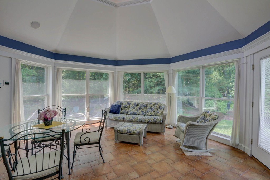 10 Daniels Road Medway, MA 02053 - Photo 9 of 29