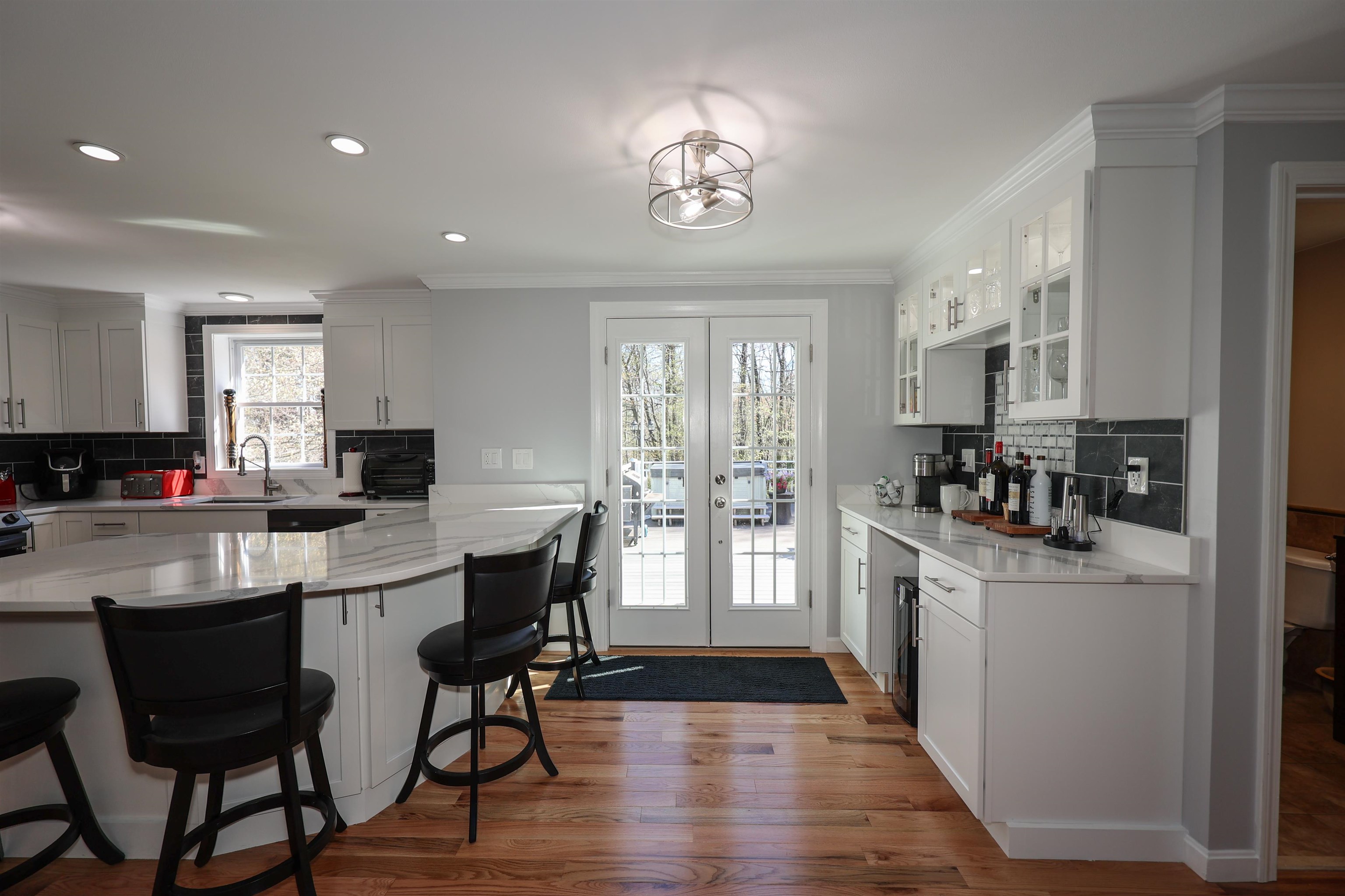 101 Litchfield Road Londonderry, NH 03053 - Photo 13 of 40