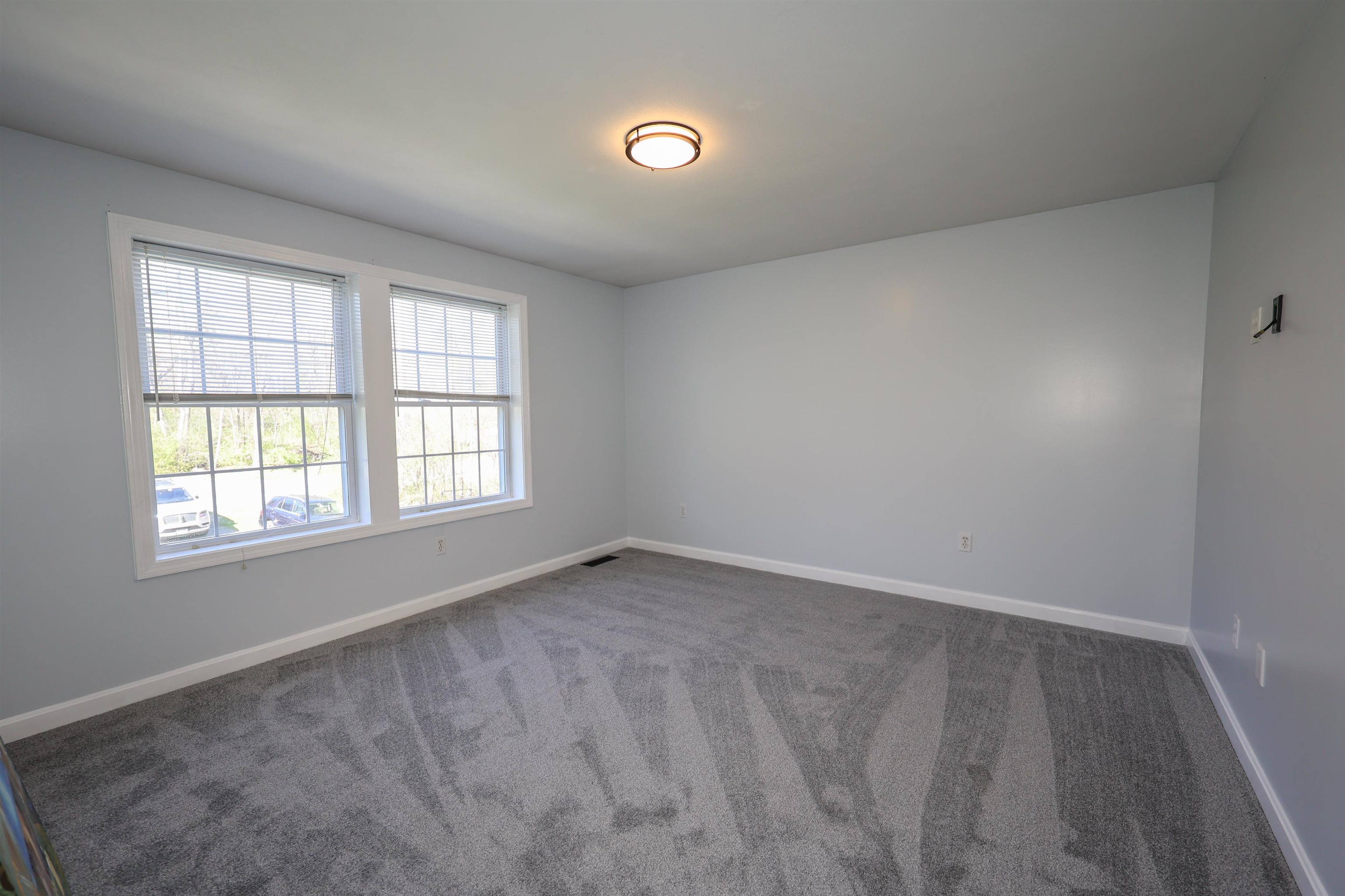 101 Litchfield Road Londonderry, NH 03053 - Photo 26 of 40