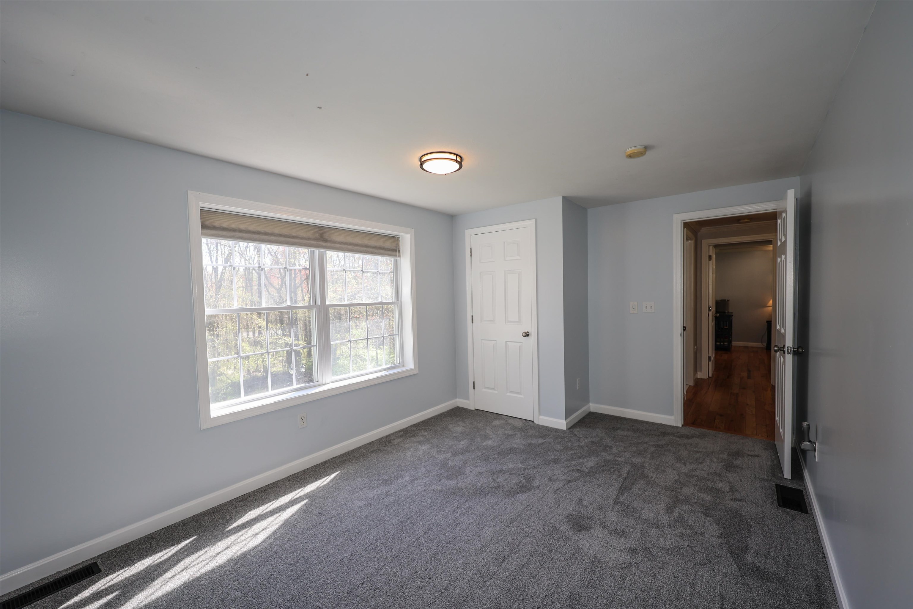 101 Litchfield Road Londonderry, NH 03053 - Photo 28 of 40