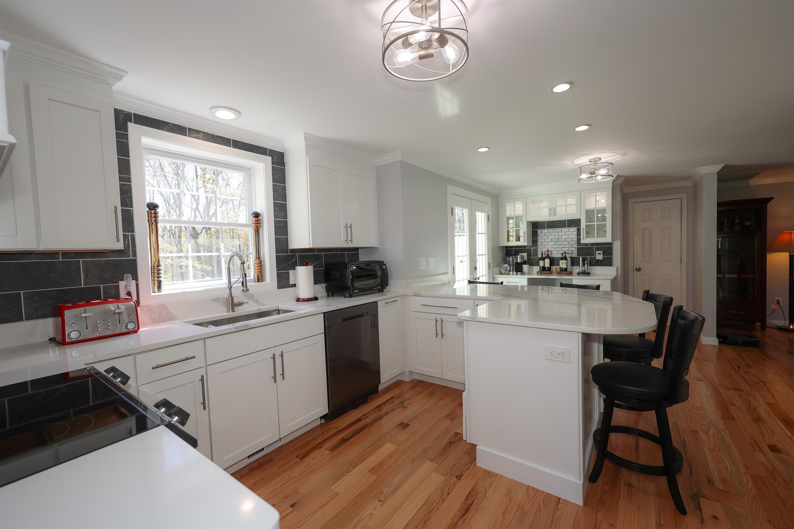 101 Litchfield Road Londonderry, NH 03053 - Photo 10 of 40