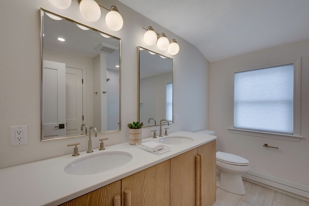 28 Lyme Road Newton, MA 02465 - Photo 16 of 20