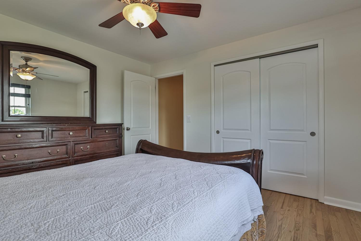 6454 Hayes Road Cincinnati, OH 45248 - Photo 17 of 42