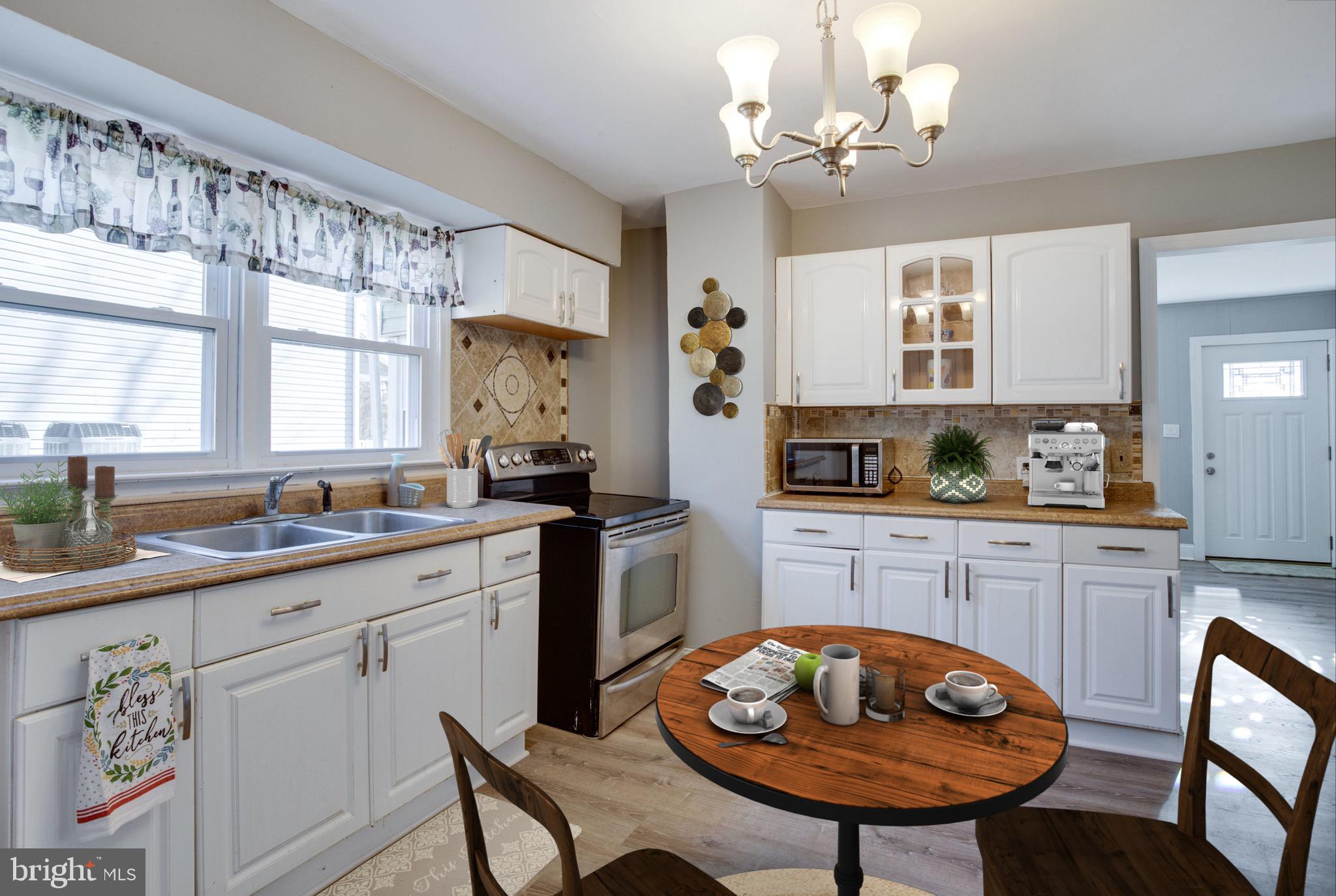 915 Forrester Road Churchton, MD 20733 - Photo 12 of 31 Kitchen