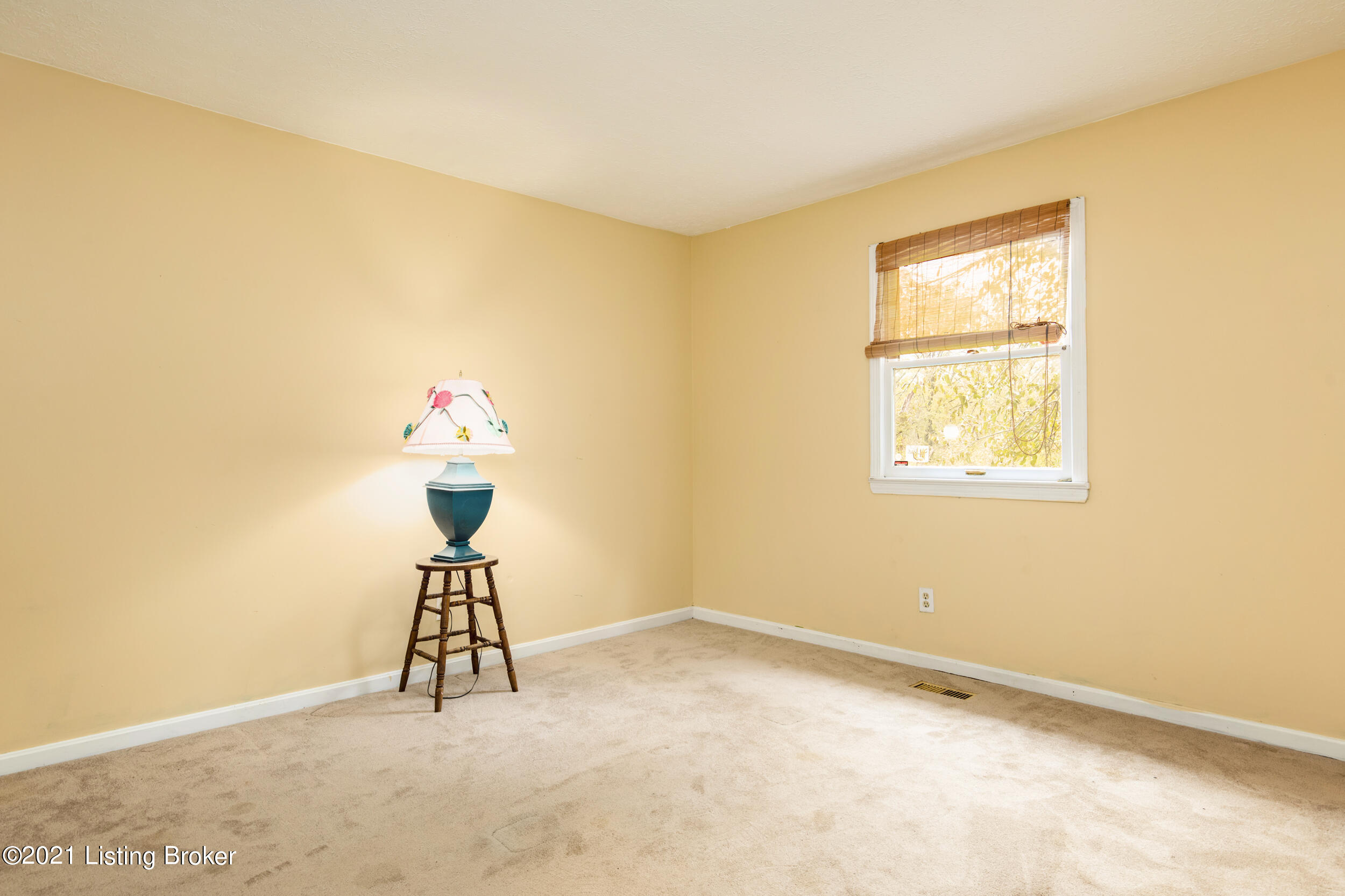 2013 Millgate Road Louisville, KY 40223 - Photo 18 of 36 Bedroom #2
