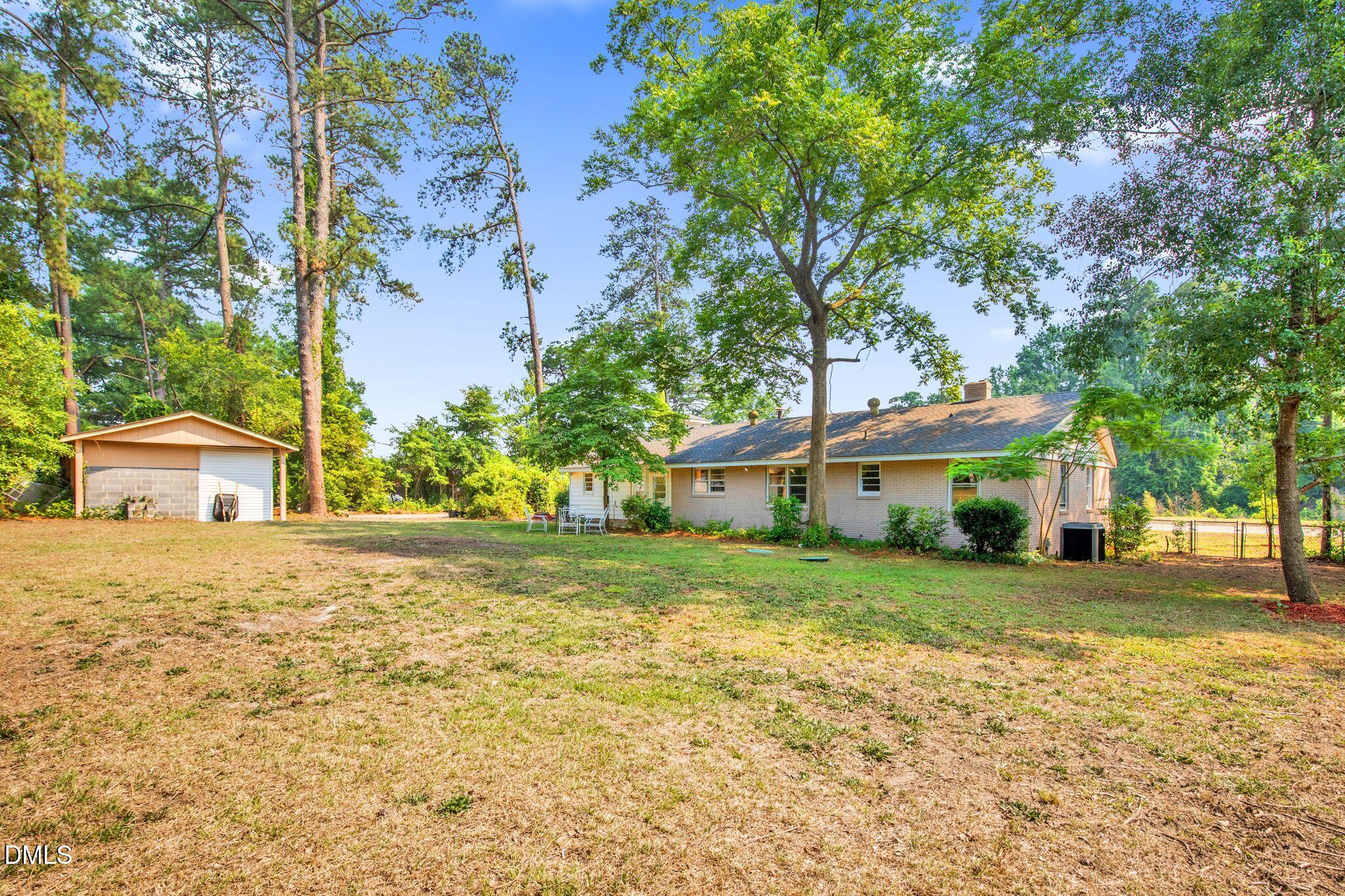 2439 George Owen Road Fayetteville, NC 28306 - Photo 32 of 36