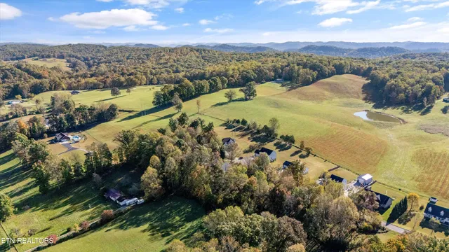 $455,000 | 151 Huntington Lane, Heiskell, TN 37754