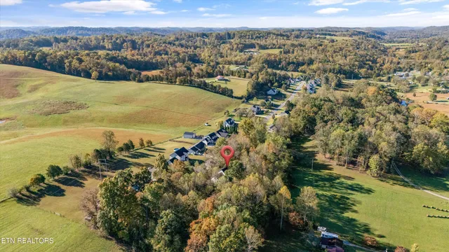 $455,000 | 151 Huntington Lane, Heiskell, TN 37754