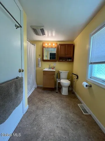 $214,900 | 12 Cottage Lane, Bethlehem, NY 12158