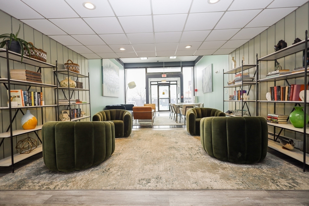 566 Commonwealth Avenue, Unit 304 Boston, MA 02215 - Photo 25 of 29