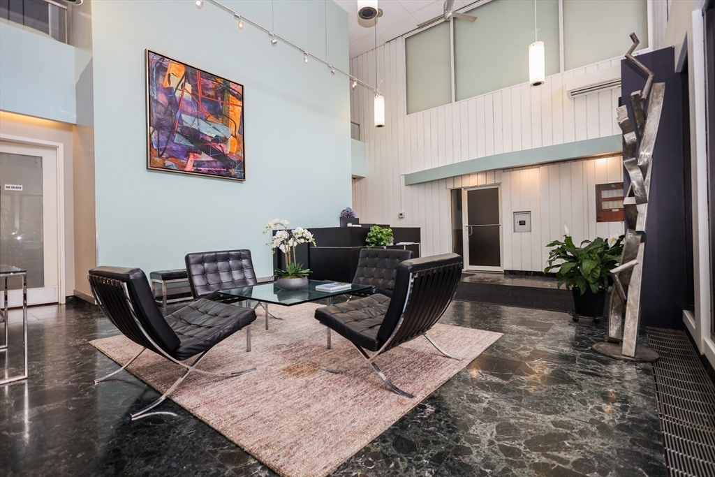 566 Commonwealth Avenue, Unit 304 Boston, MA 02215 - Photo 28 of 29