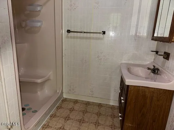 $180,000 | 37 Fox Street, Coeymans, NY 12158