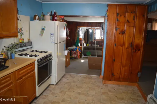 $180,000 | 37 Fox Street, Coeymans, NY 12158