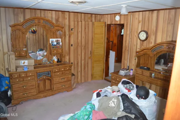 $180,000 | 37 Fox Street, Coeymans, NY 12158