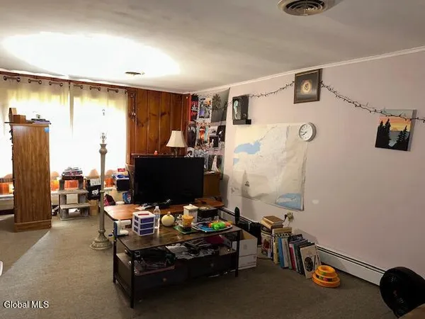 $180,000 | 37 Fox Street, Coeymans, NY 12158