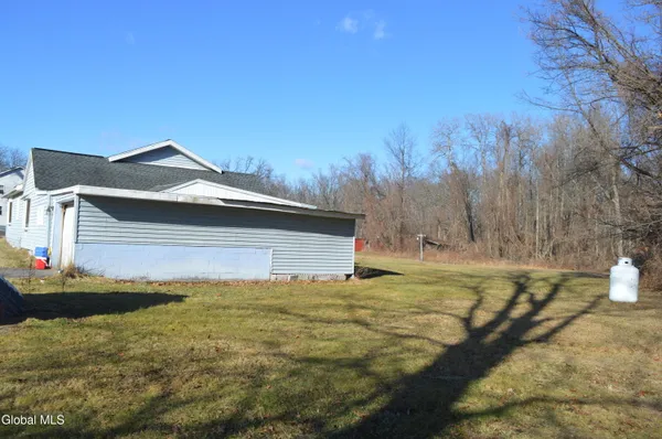 $180,000 | 37 Fox Street, Coeymans, NY 12158