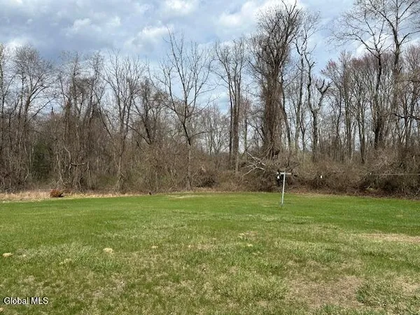 $180,000 | 37 Fox Street, Coeymans, NY 12158