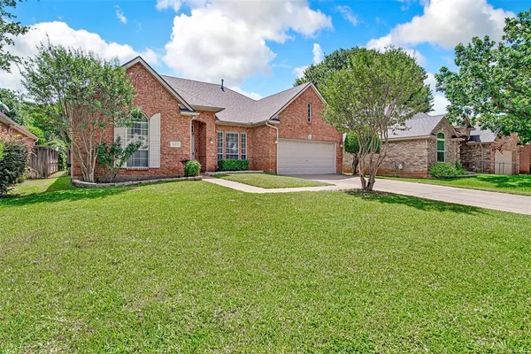 $440,000 | 407 Dorcas Lane, Arlington, TX 76013