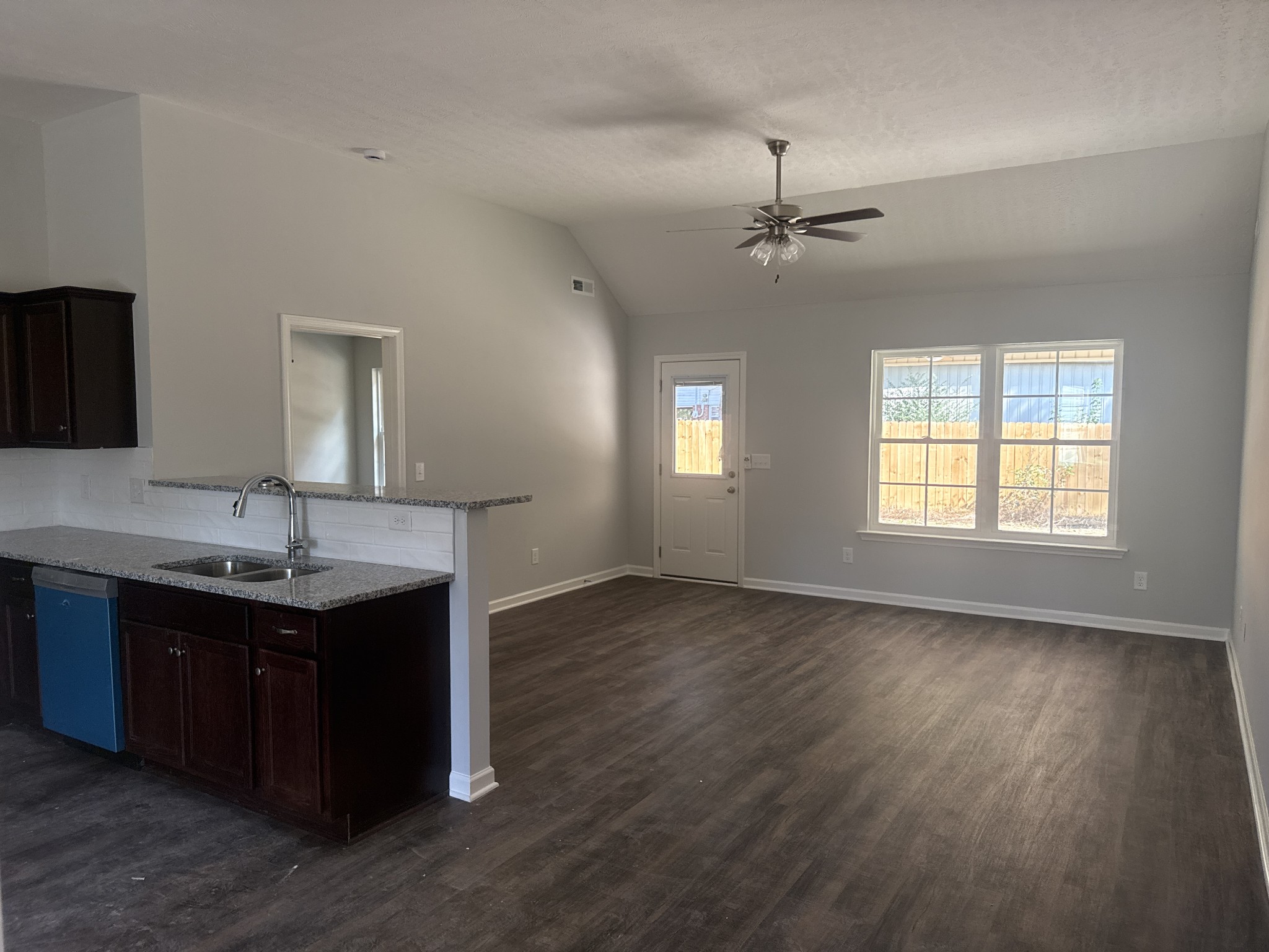 147 Timber Circle Manchester, TN 37355 - Photo 6 of 15