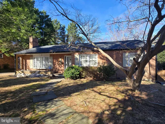 $999,900 | 4006 North Glebe Road, Arlington, VA 22207